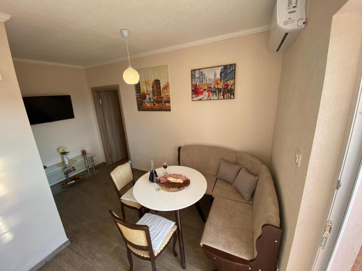 Apartment Lorena Kotor Ngoại thất bức ảnh